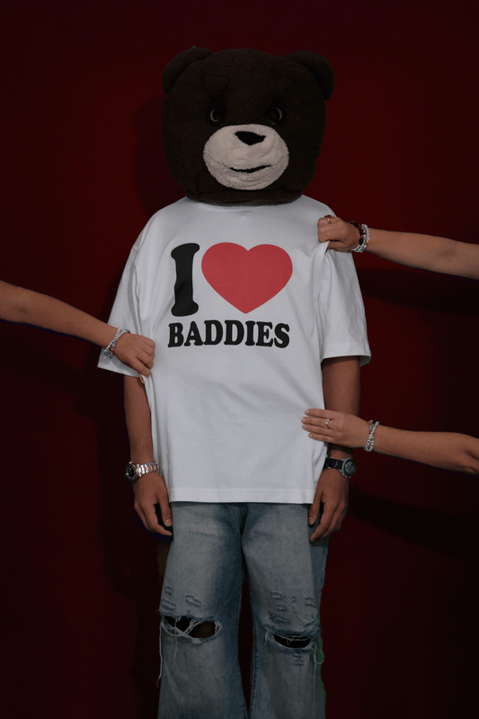 I <3 BADDIES Unisex T-Shirt